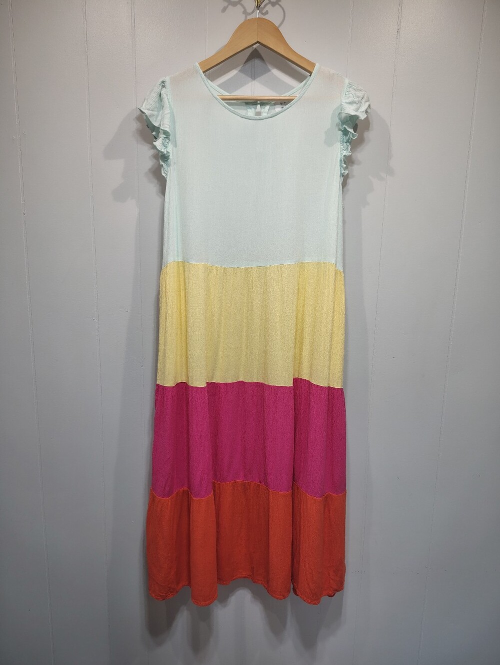 Margaux Riviera Colorblock Crinkle Tiered Maxi Dress with Pockets Large